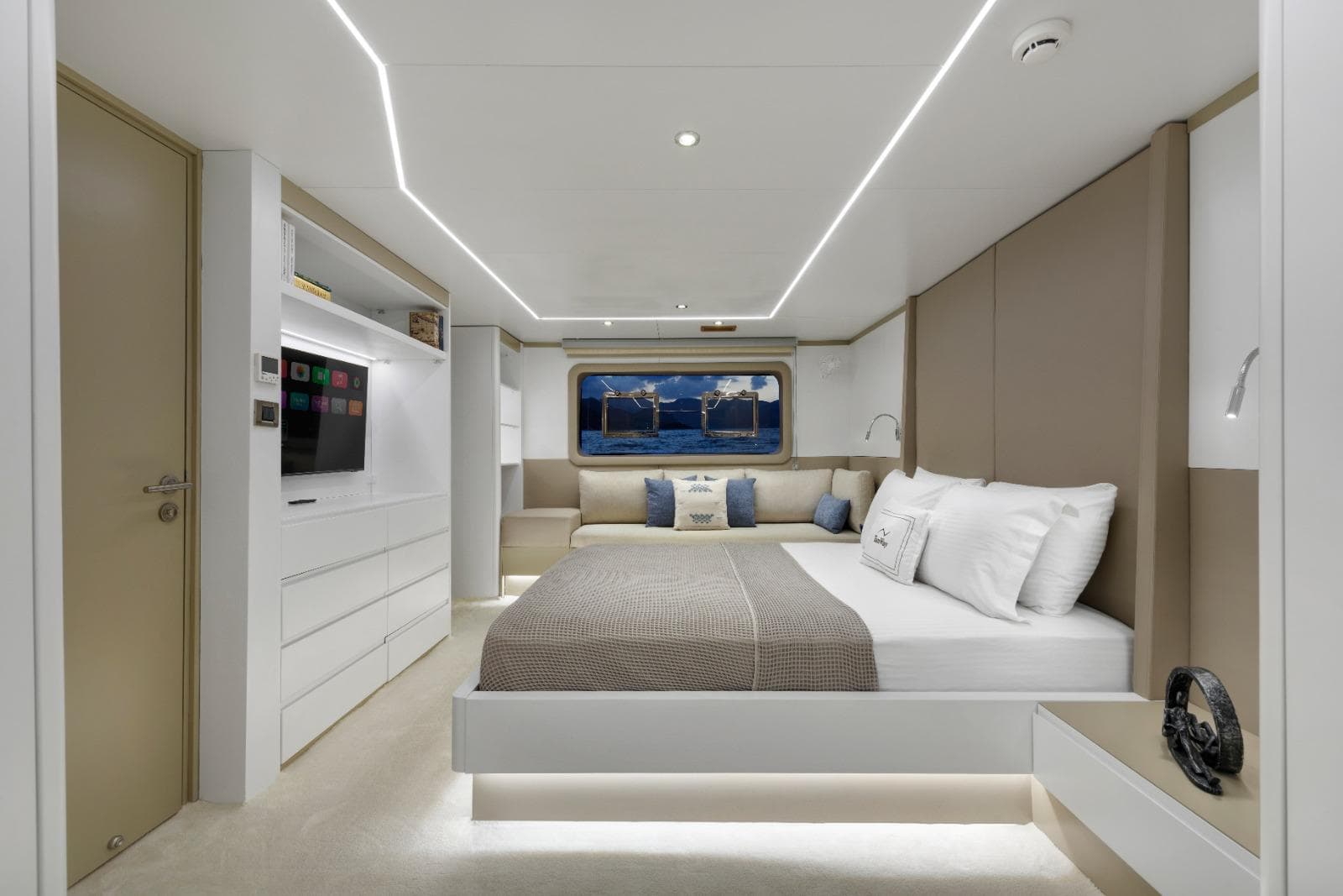 Primary stateroom